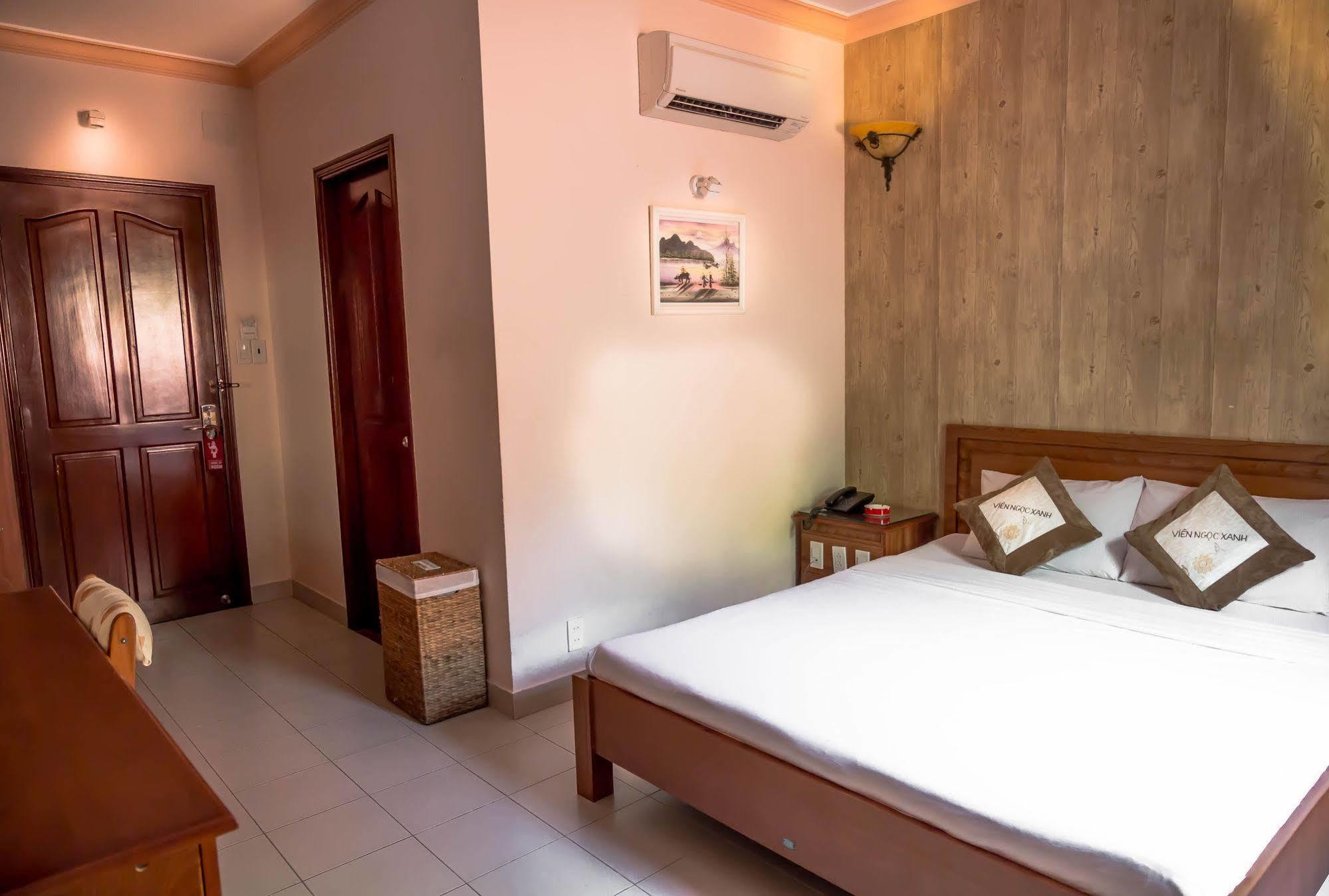 Vien Ngoc Xanh Hotel 1 Ho Chi Minh City Exterior photo